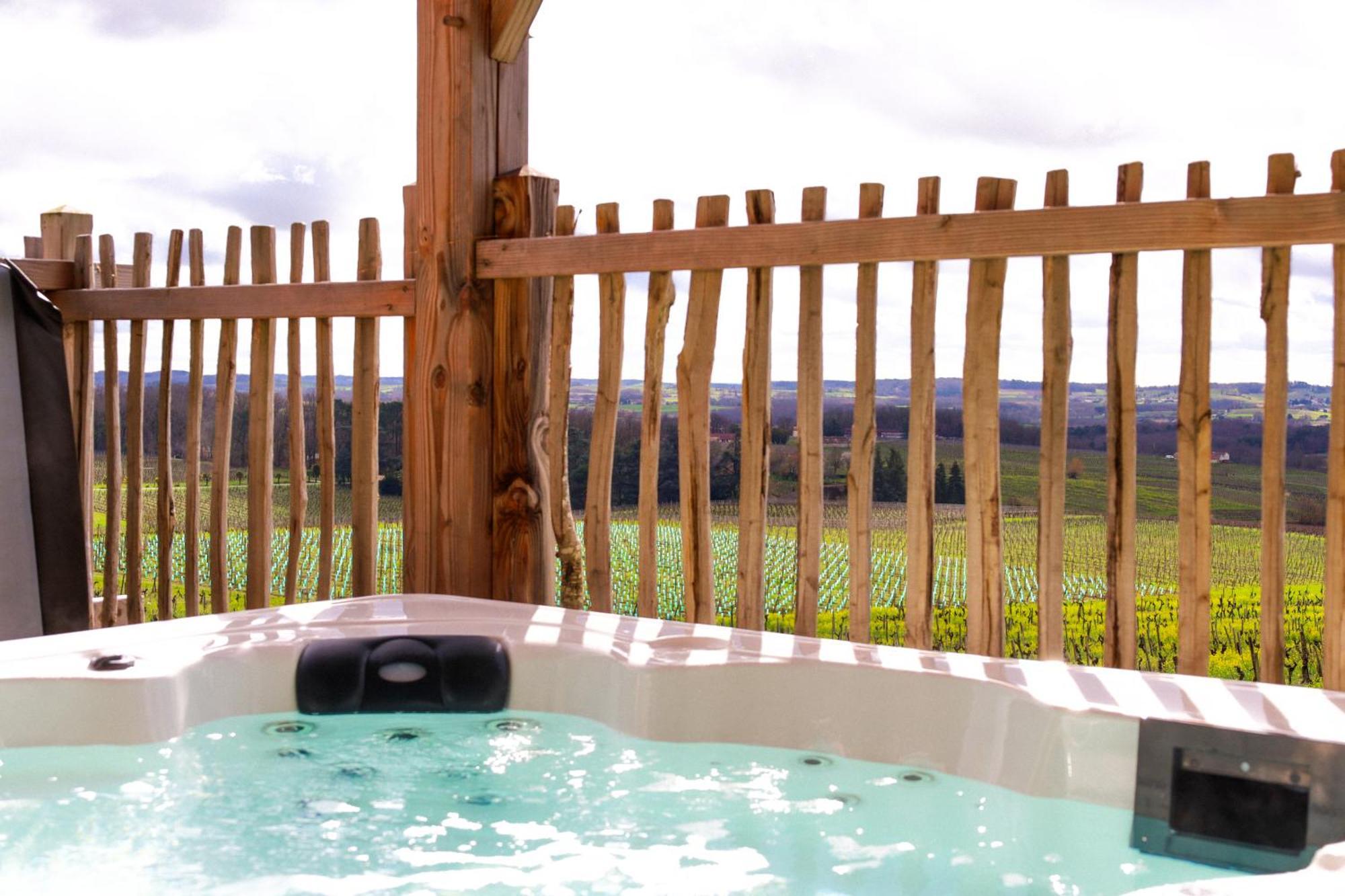 Le Domaine De La Tour Des Vents Bed and Breakfast Bergerac Exteriör bild